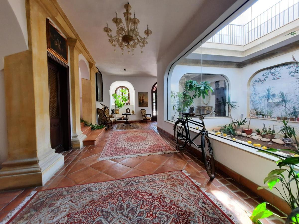 Villa Del Commendatore Sirugo أفولا المظهر الخارجي الصورة
