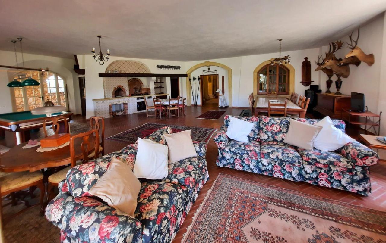 Villa Del Commendatore Sirugo أفولا المظهر الخارجي الصورة