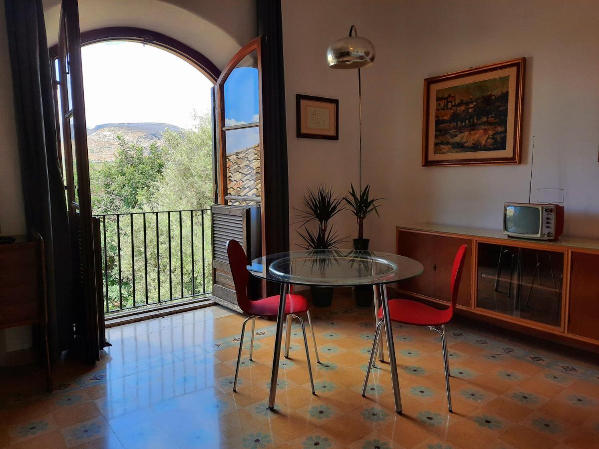 Villa Del Commendatore Sirugo أفولا المظهر الخارجي الصورة
